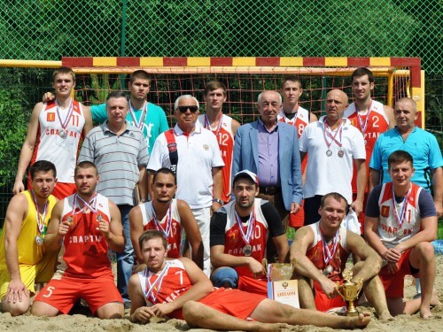 Команда «Спартак» из Черкесска завоевала серебро Кубка России по пляжному гандболу