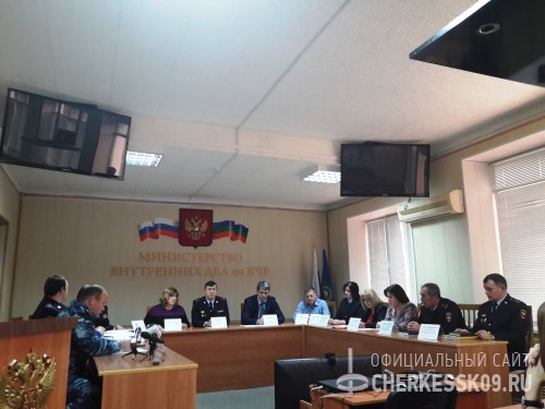В Карачаево-Черкесии с проблемой попрошайничества будут бороться совместными усилиями