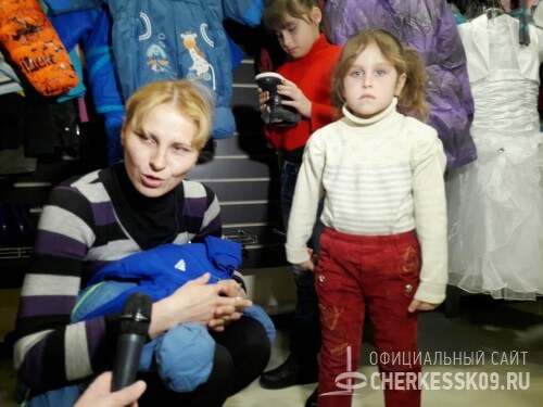 В Черкесске открылся пункт бесплатной выдачи вещей лицам, оказавшимся в трудной жизненной ситуации
