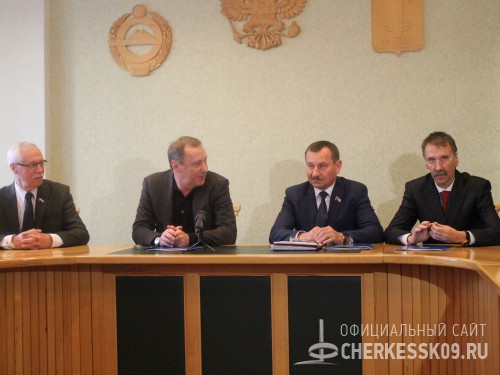 В Черкесске прошло первое заседание политсовета в новом составе