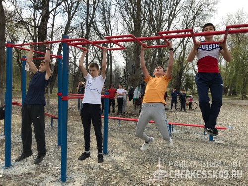 Юные спортсмены Черкесска отметили Всемирный День здоровья увлекательными соревнованиями