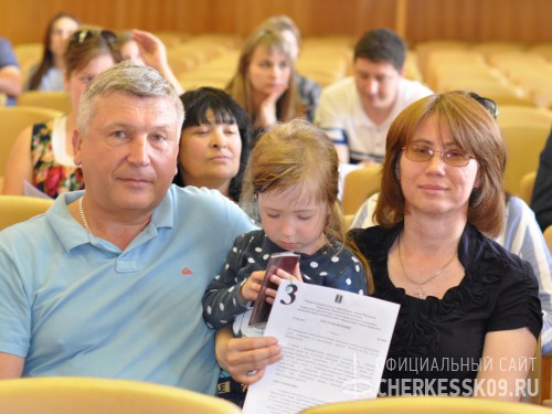 Бесплатные земельные участки в Черкесске получили еще 36 многодетных семей