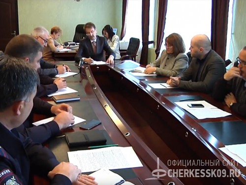 Представители депутатских фракций встретились с руководством ОМВД по г. Черкесску (ВИДЕО)