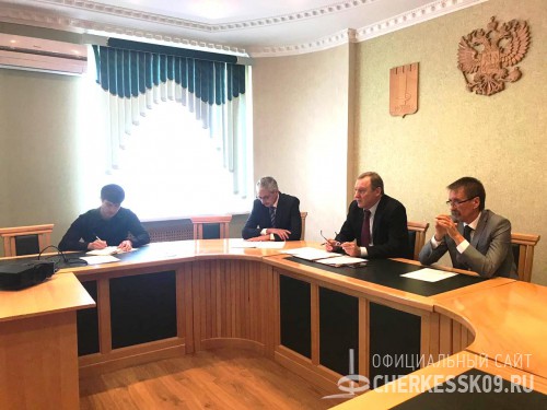 Руслан Тамбиев: наша задача - совместными усилиями обеспечить безопасность на дорогах