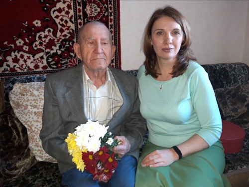 Житель Черкесска - труженик тыла Матвей Дубовик отметил 90-летний юбилей